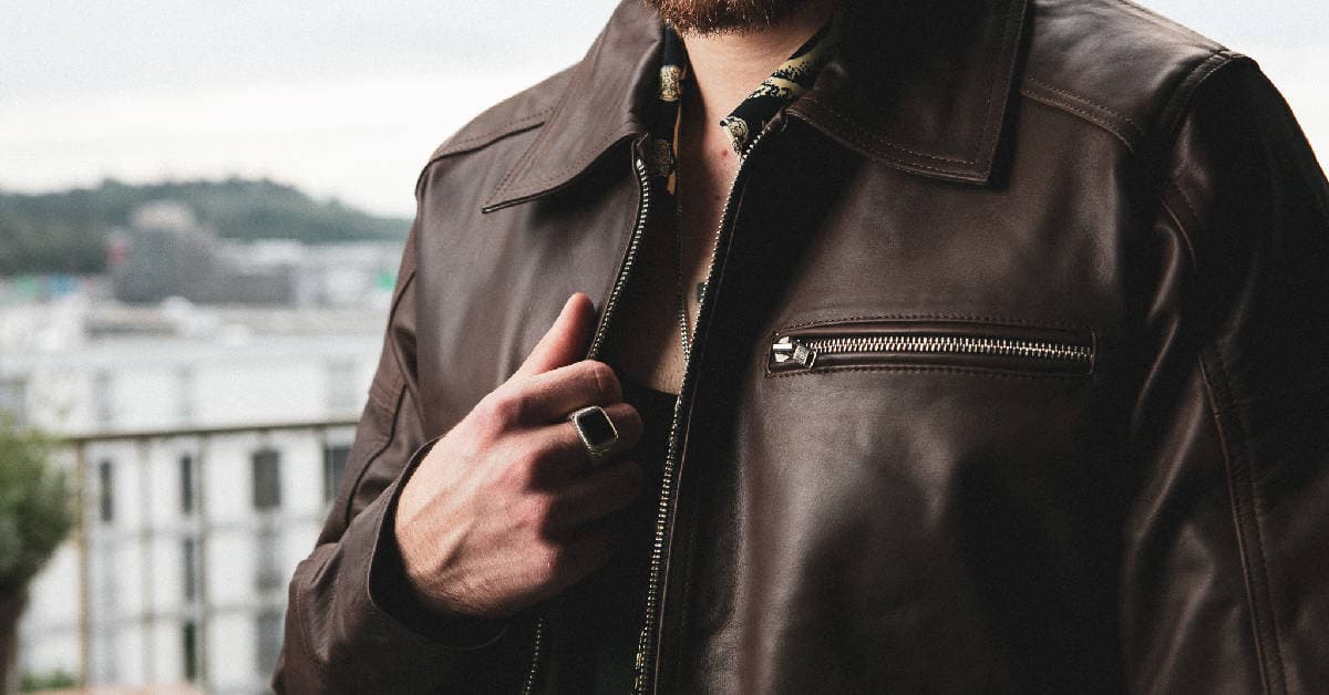 Lederjacke Damen: Funktion trifft auf Stil, wie bei den luxuriösen Basics von Crone