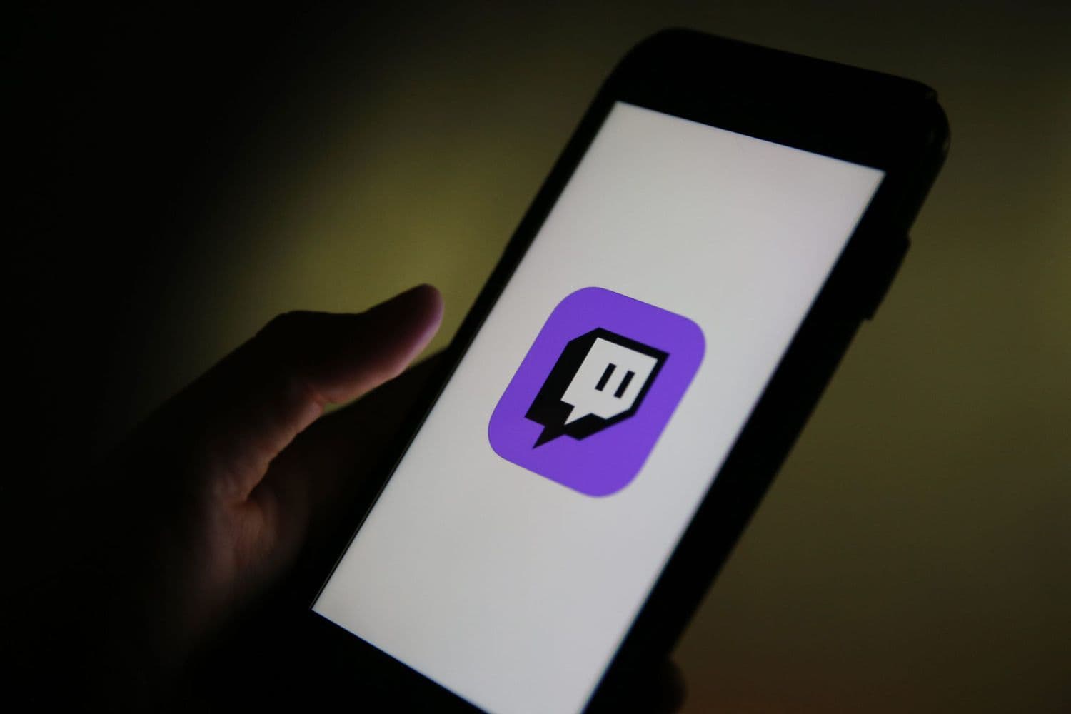 Twitch Follower kaufen PayPal – Sofortiger Start, 90 Tage Geld-Zurück-Garantie und Top-Service in Deutschland