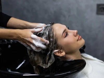 Luxus pur mit einem Friseur Waschbecken mit Massage