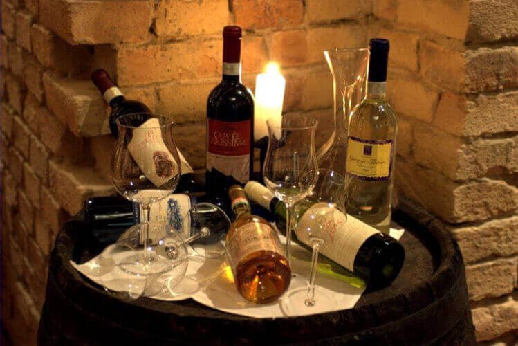 Die Bedeutung der Weingläser für den Rotwein Online kaufen