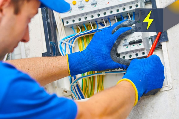 Elektriker Düsseldorf: Soforthilfe bei Kurzschluss