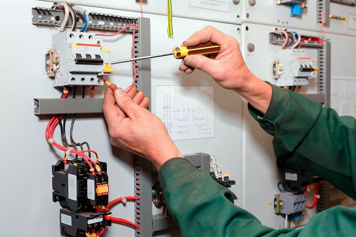 Elektriker Notdienst Wilhelmsburg: Fachmännische Hilfe bei Notfällen