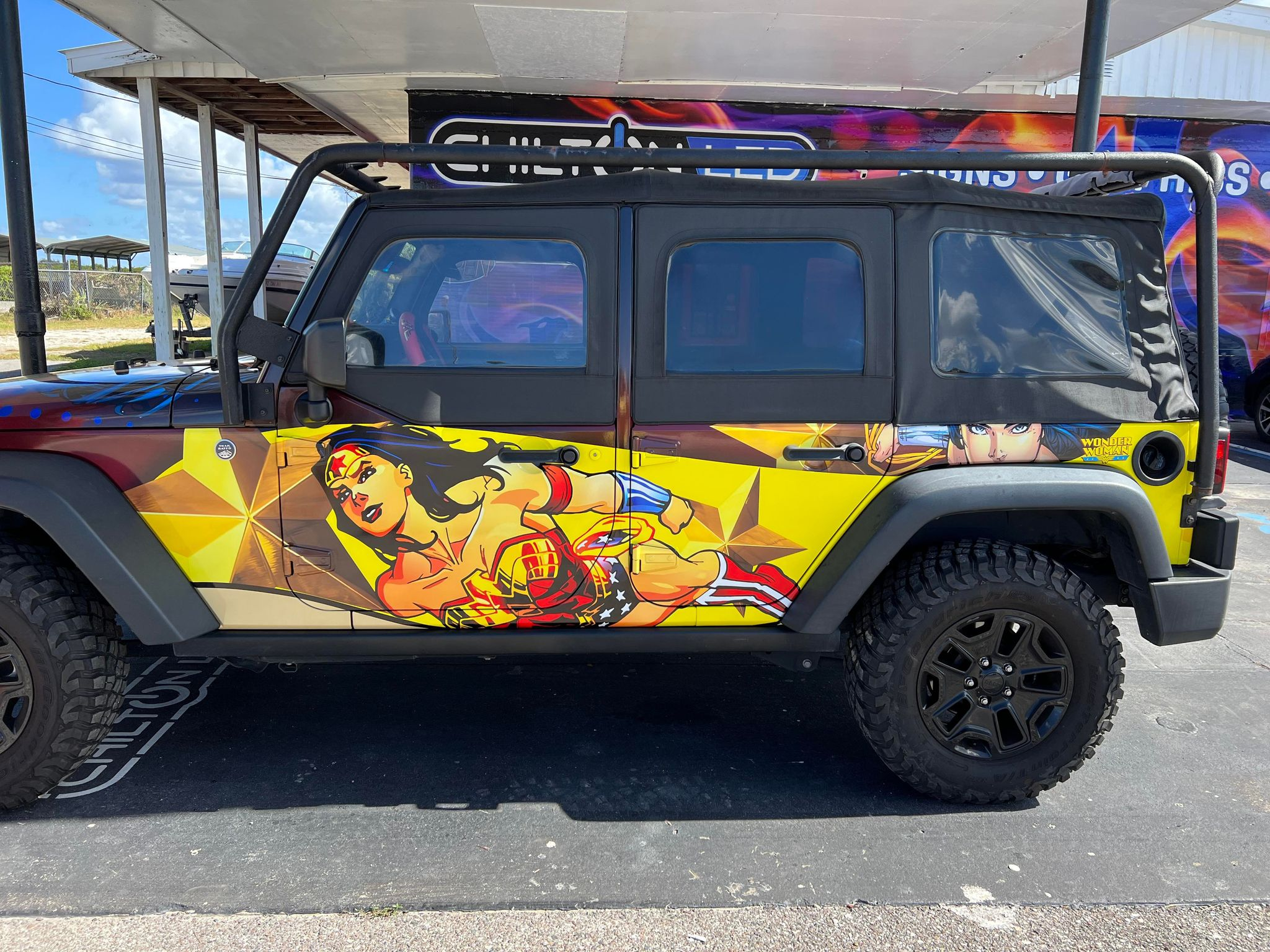 Anime Decal Car Design bei 10KWRAPS – Für individuelle Autoliebe